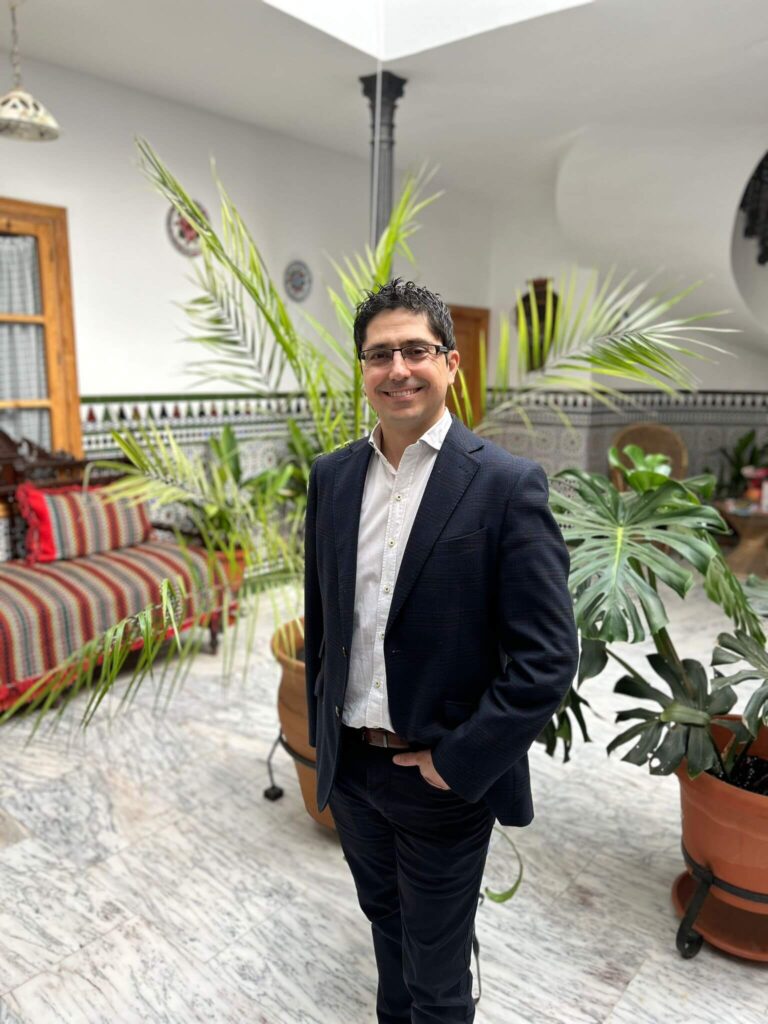 Enrique Torres especialista en Negocios, Procesos y automatizaciones enriquecido con IA para multiplicar las ventas de tu Pyme